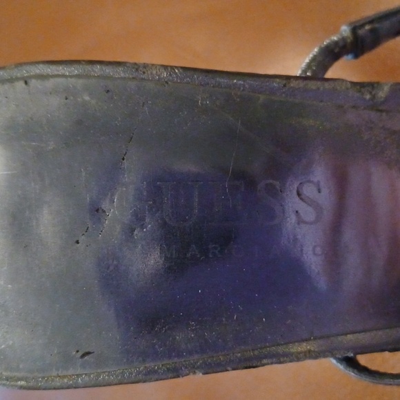 💙🌺Guess Silver Strappy Heeled Sandals - Picture 4 of 15